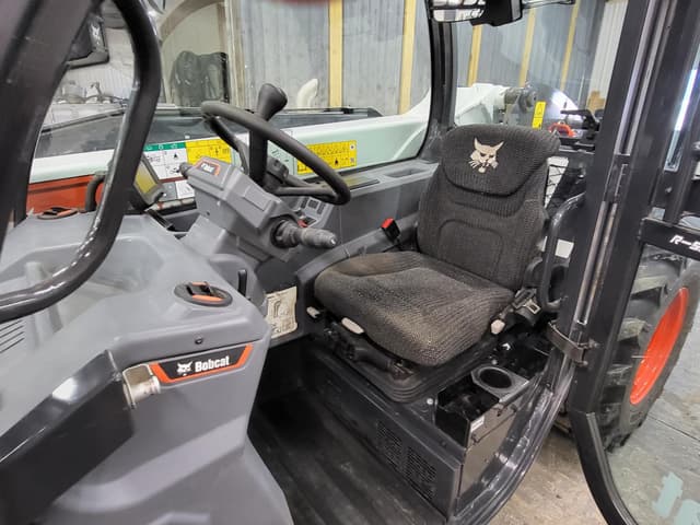 Image of Bobcat TL619 equipment image 4
