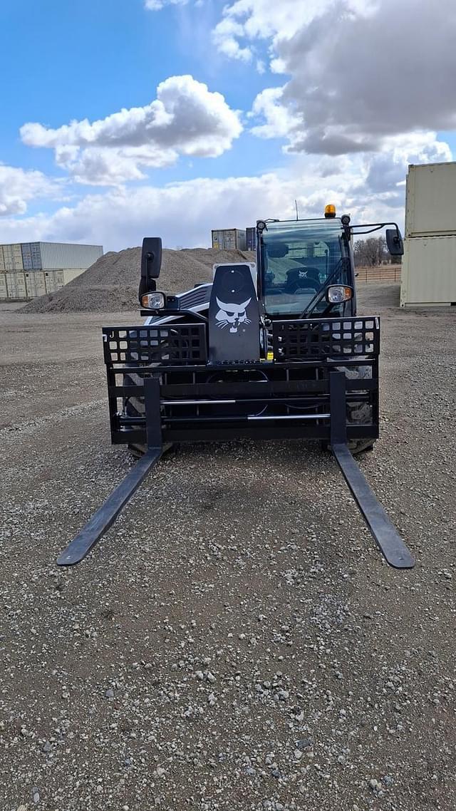 Image of Bobcat TL619 equipment image 3