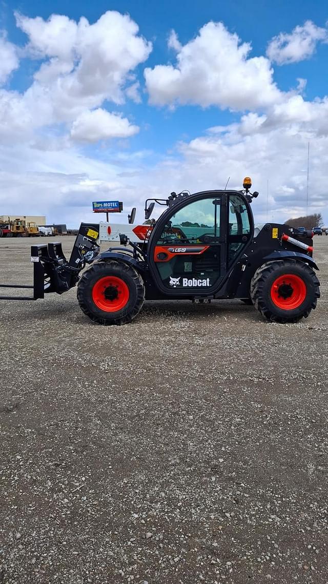 Image of Bobcat TL619 equipment image 4