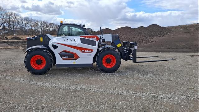 Image of Bobcat TL619 equipment image 2