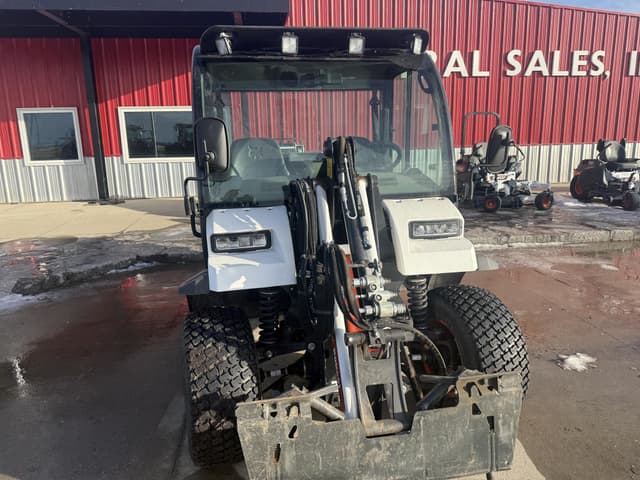 Image of Bobcat UW56 equipment image 4