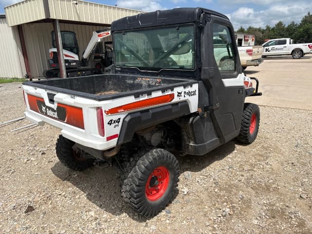 Image of Bobcat UV34 equipment image 2