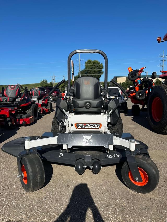 Image of Bobcat ZT3561 equipment image 4