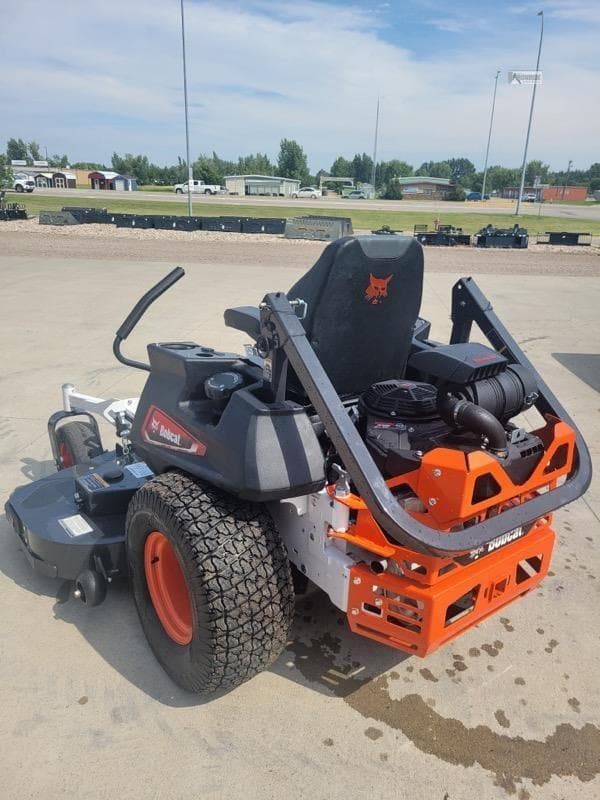 Image of Bobcat ZT7000 equipment image 3