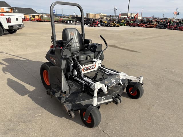 Image of Bobcat ZT7000 equipment image 3