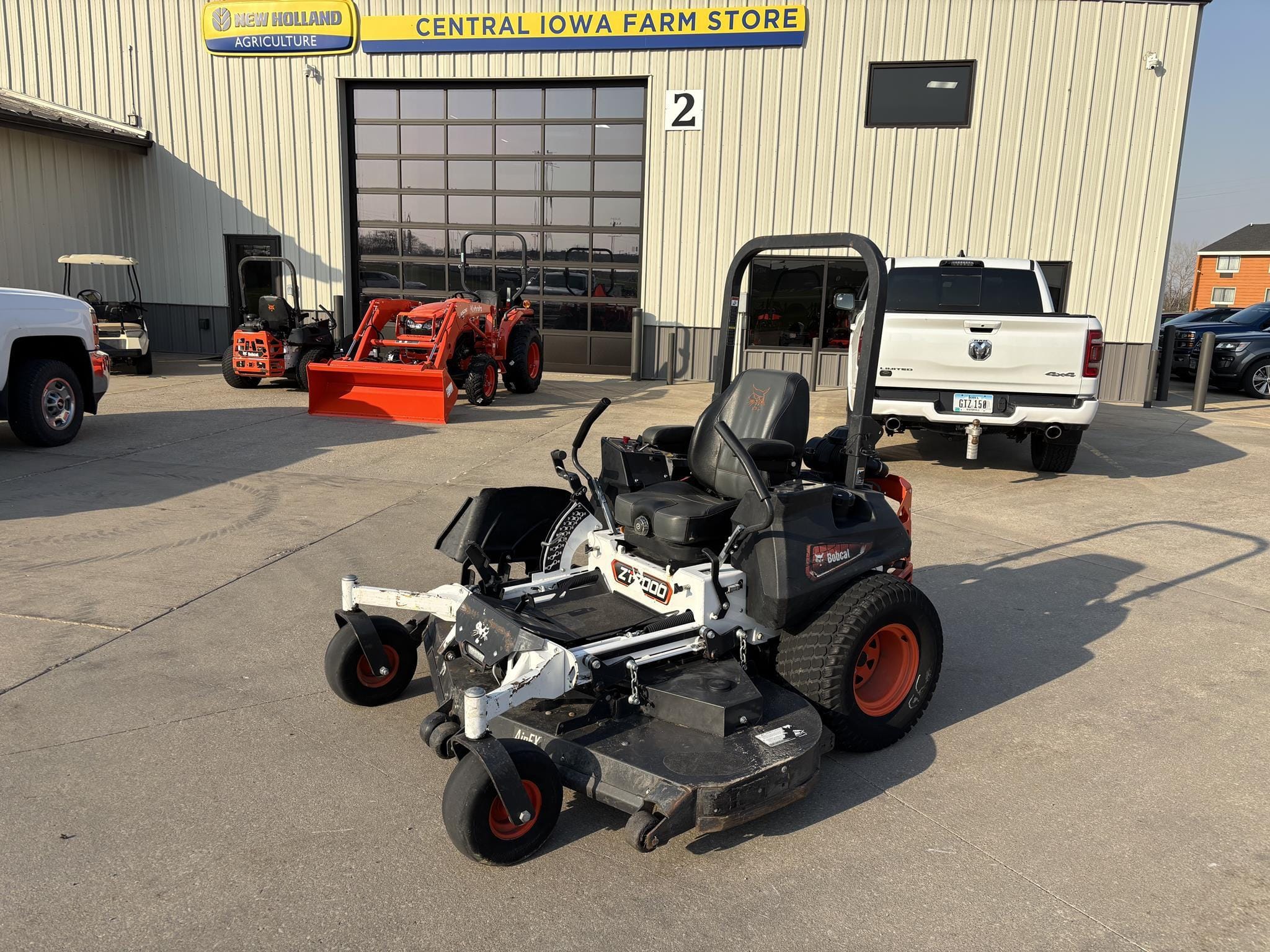 Main image Bobcat ZT7000