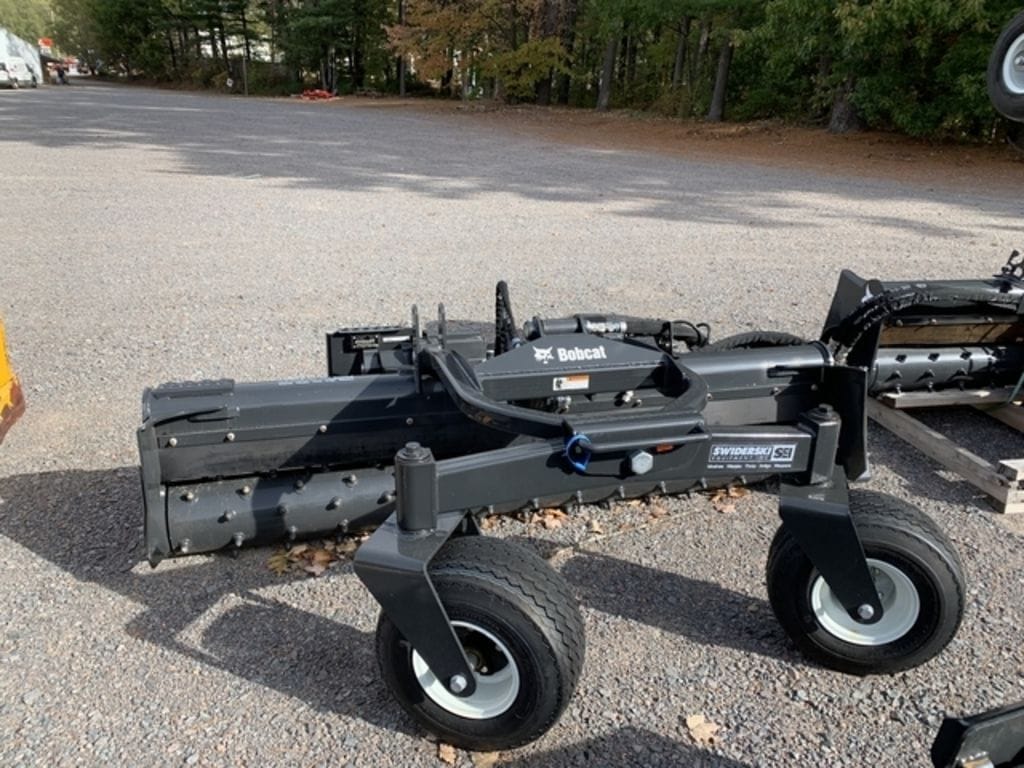 Main image Bobcat 84SCH