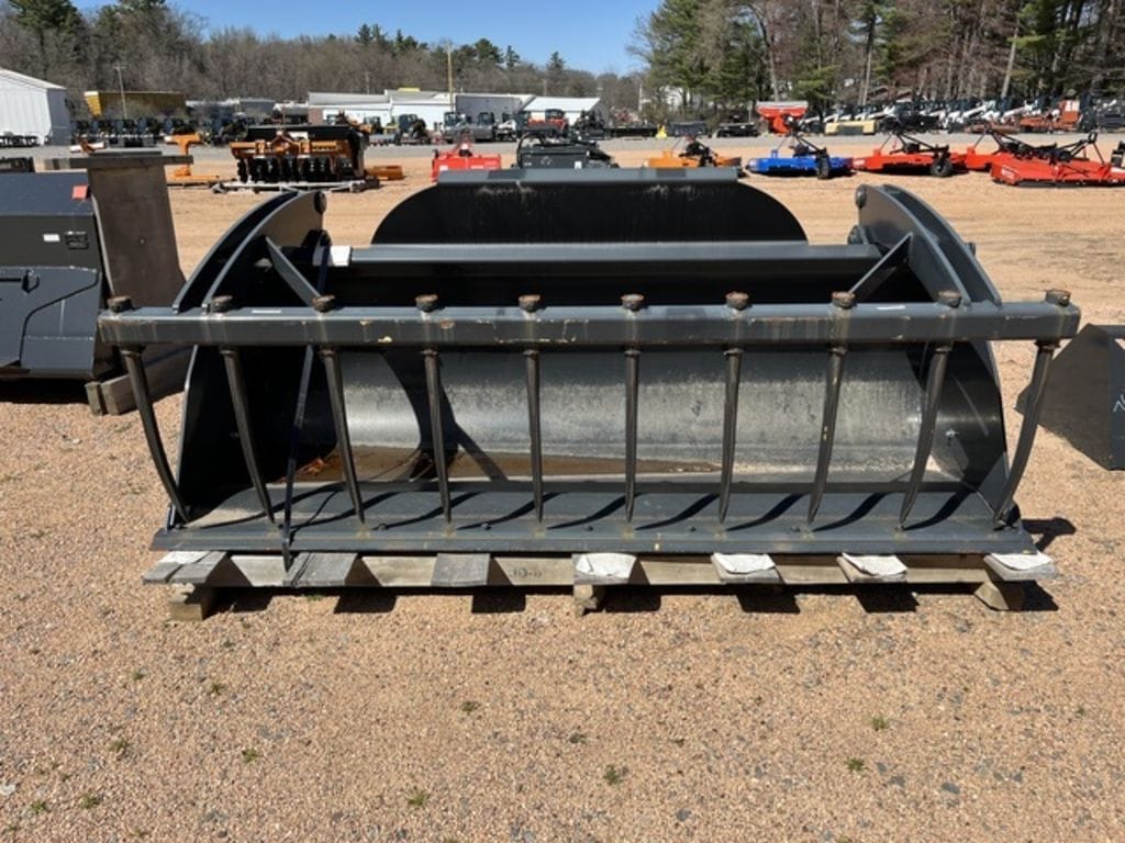 2019 Bobcat Grapple Bucket Equipment Image0