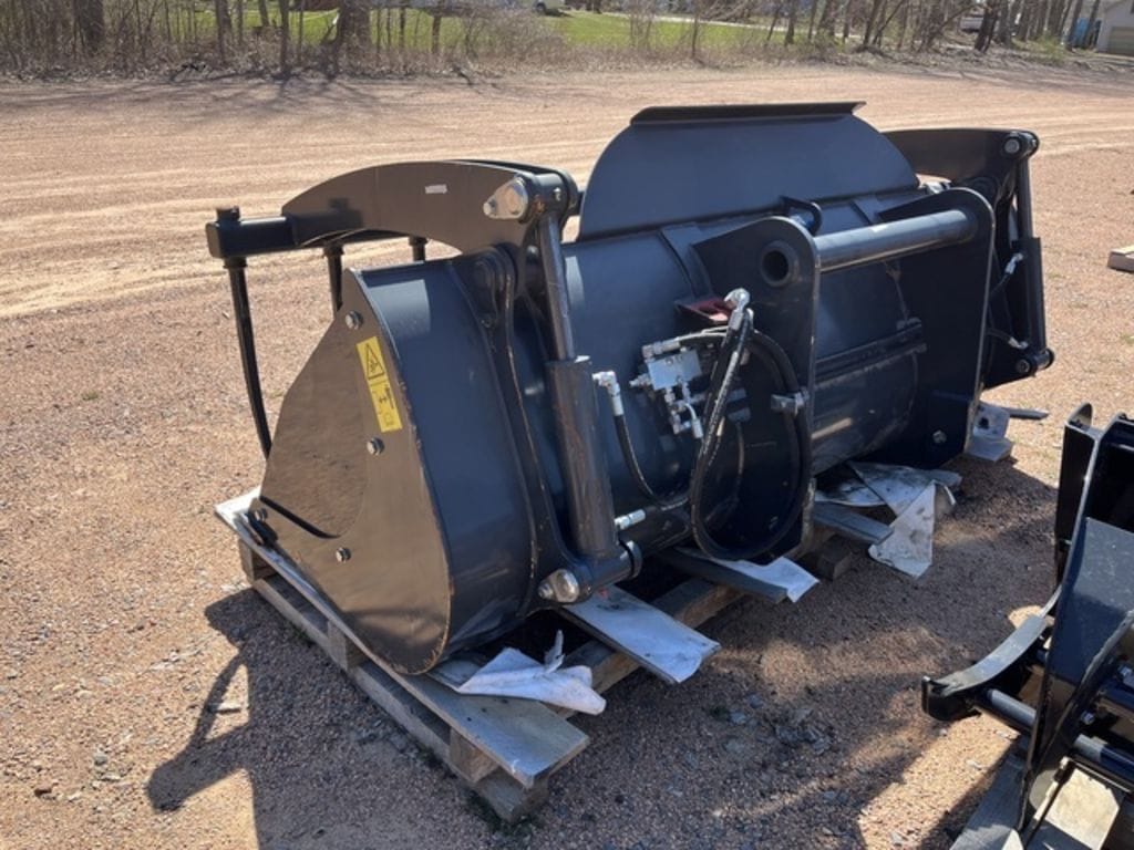 2019 Bobcat Grapple Bucket Equipment Image0