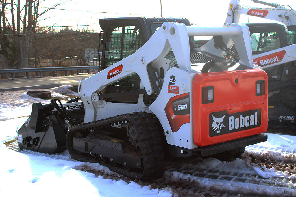 Image of Bobcat T650 Image 1