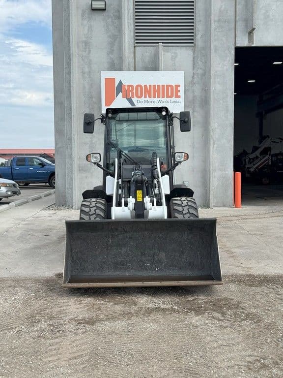 Image of Bobcat L85 equipment image 2