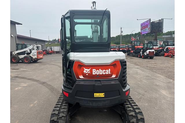 Image of Bobcat E35 equipment image 2