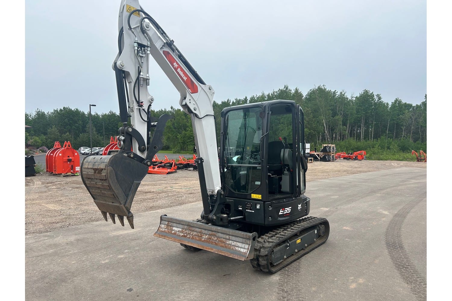 2023 Bobcat E35 Equipment Image0