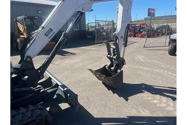 Image of Bobcat E35 equipment image 4