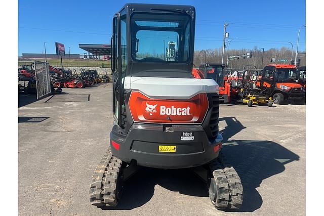 Image of Bobcat E35 equipment image 2
