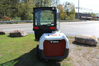 Main image Bobcat L28 3