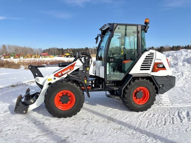 Image of Bobcat L85 equipment image 2