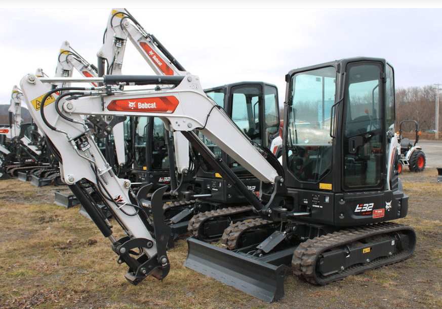 2023 Bobcat E32 Equipment Image0