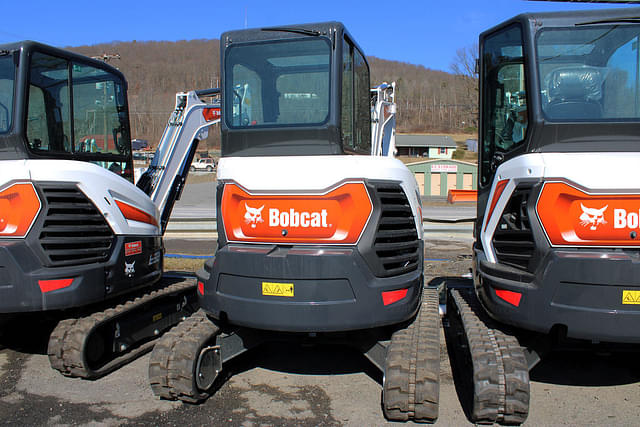 Image of Bobcat E35 equipment image 4