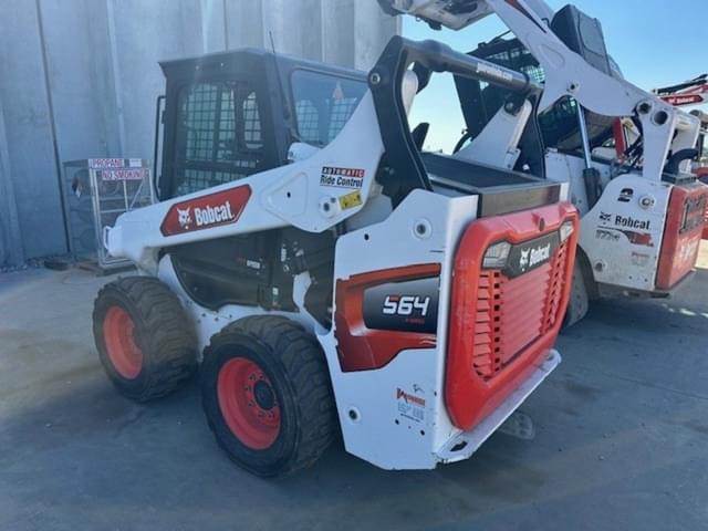 Image of Bobcat S64 equipment image 3