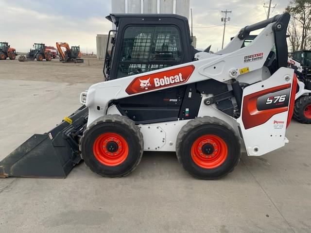 Image of Bobcat S76 equipment image 3