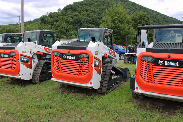 Image of Bobcat T62 equipment image 1