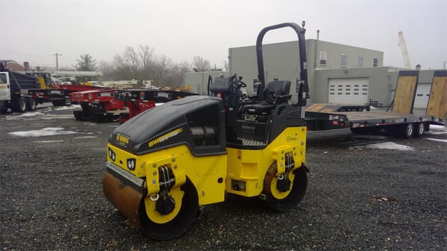 Image of Bomag BW120AD-5 equipment image 2