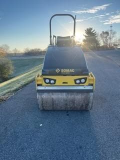 Image of Bomag BW120AD-5 equipment image 4
