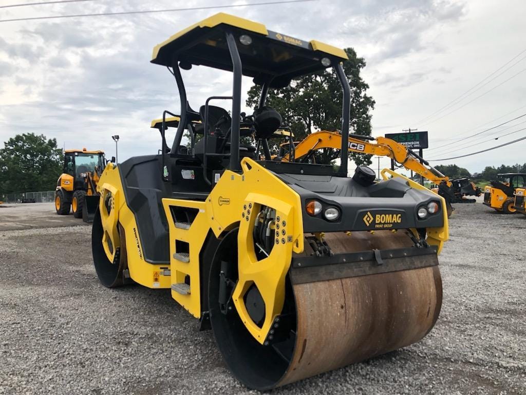 2023 Bomag BW161AD-5 Equipment Image0