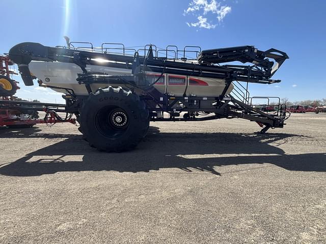 Image of Bourgault 3335 equipment image 4
