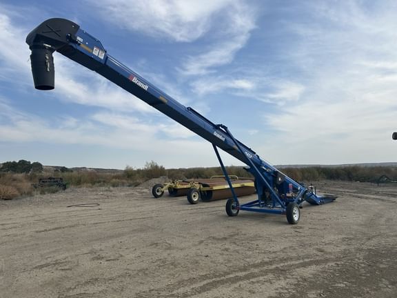 2023 Brandt 1547LP+ Equipment Image0