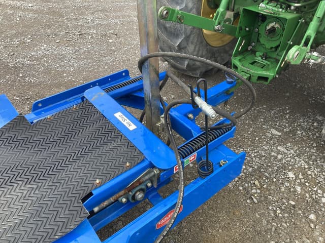 Image of Brandt GrainDeck equipment image 4