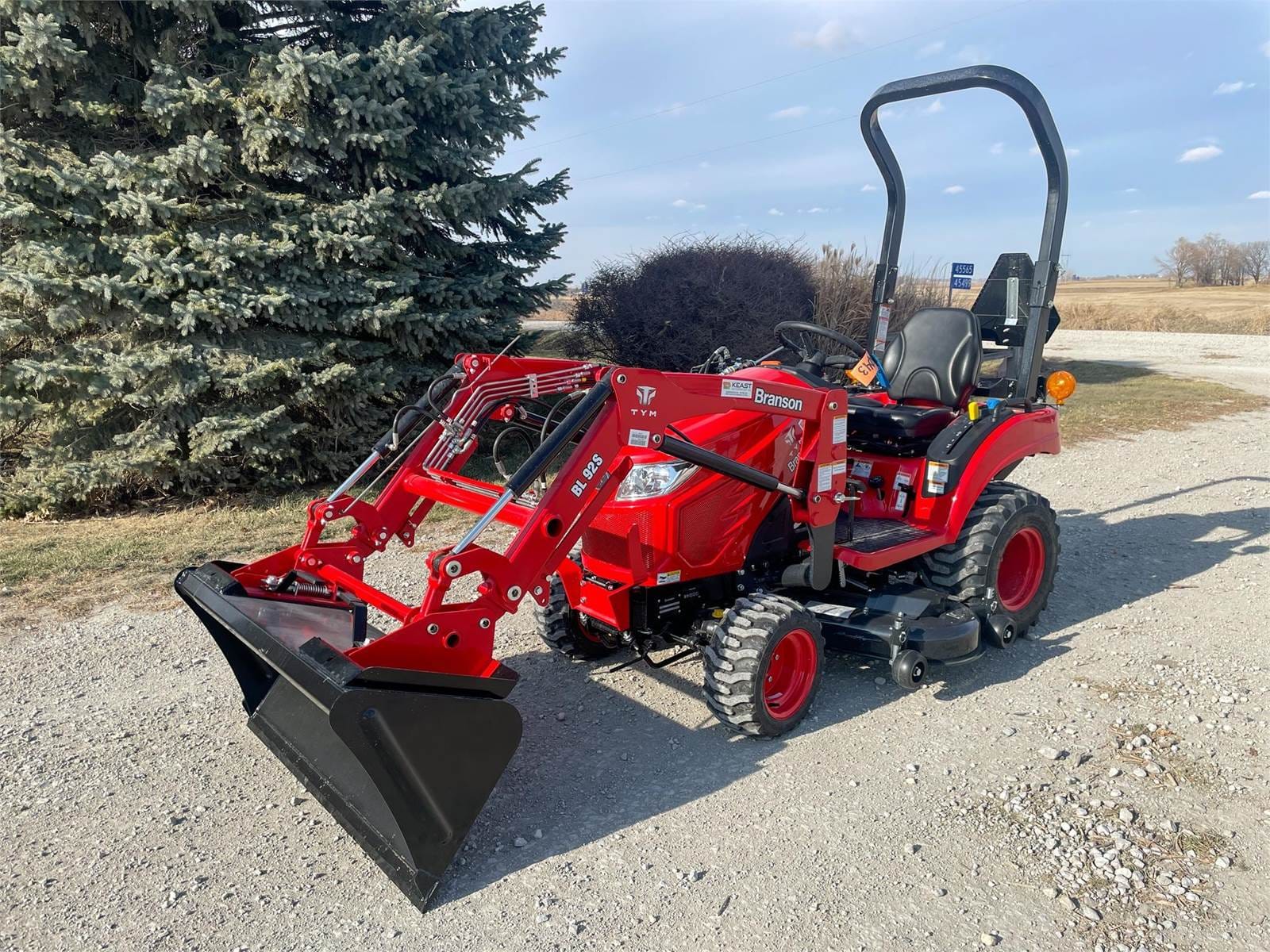 2024 Branson 2205H Equipment Image0