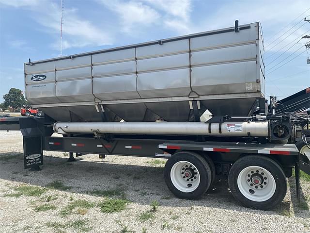 Image of Brehmer Fertilizer Tender equipment image 1