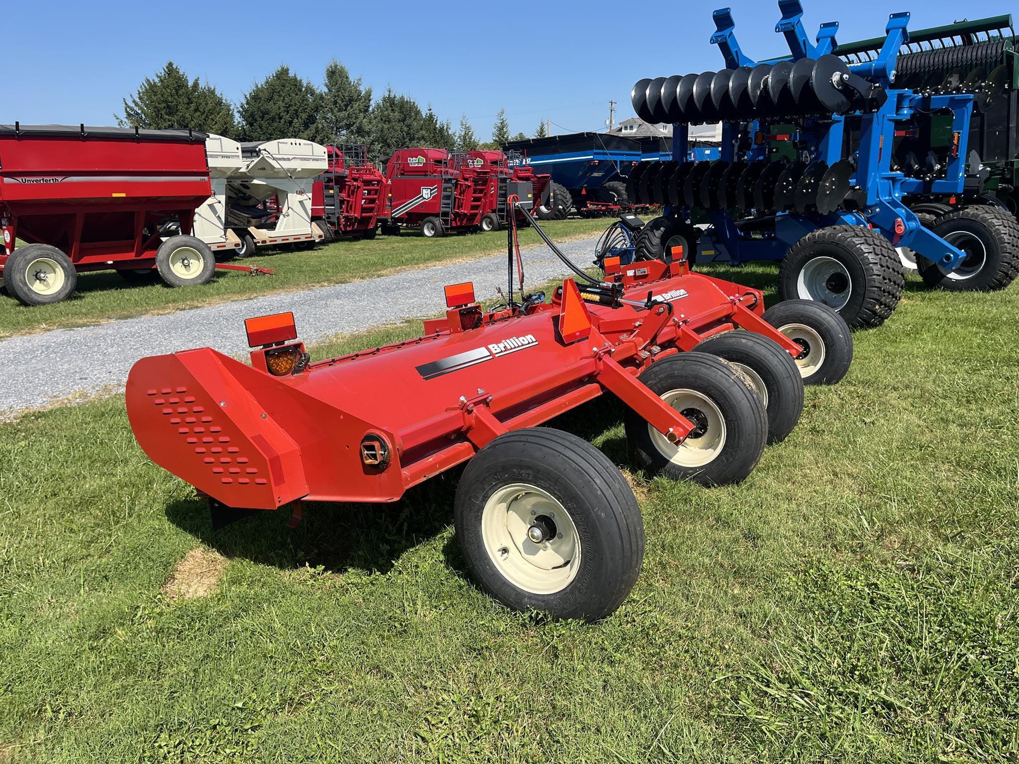2023 Brillion FS-18061 Equipment Image0