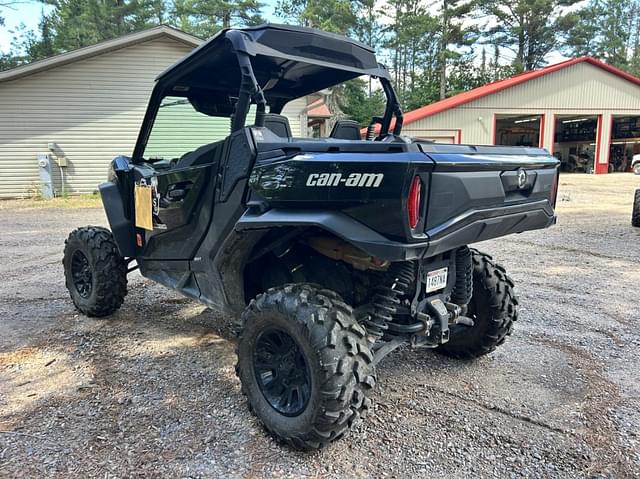 Image of Can-Am Commander 1000R XT equipment image 2
