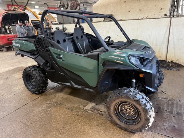 Image of Can-Am Outlander 700 equipment image 3
