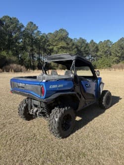 Image of Can-Am Commander XT 700 equipment image 4