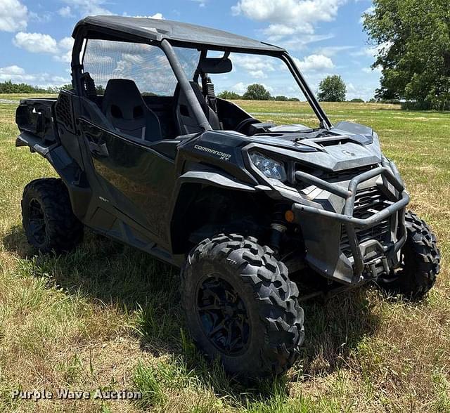 Image of Can-Am Commander XT  equipment image 2