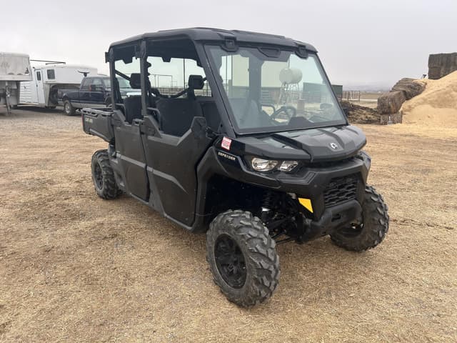 Image of Can-Am Defender HD10 equipment image 2