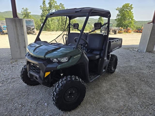 Image of Can-Am Defender HD7 equipment image 3