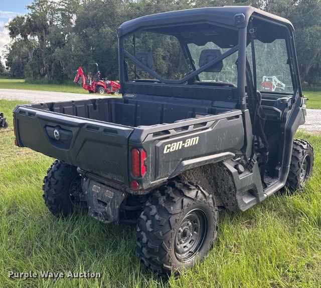 Image of Can-Am Defender HD7 equipment image 4