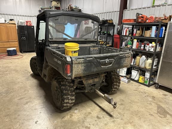 Image of Can-Am Defender HD9 equipment image 4