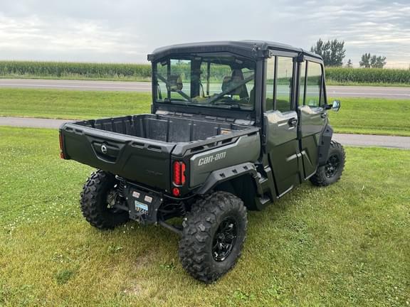 Image of Can-Am Defender Limited HD10 equipment image 2