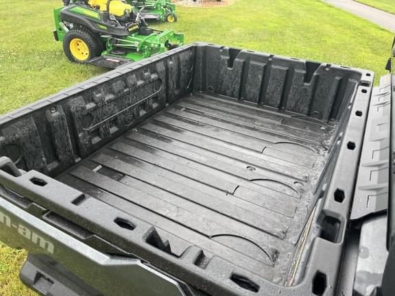 Image of Can-Am Defender Limited HD10 equipment image 4