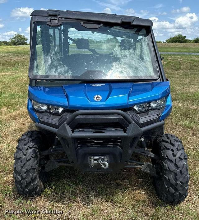Image of Can-Am Defender Max HD10 equipment image 1