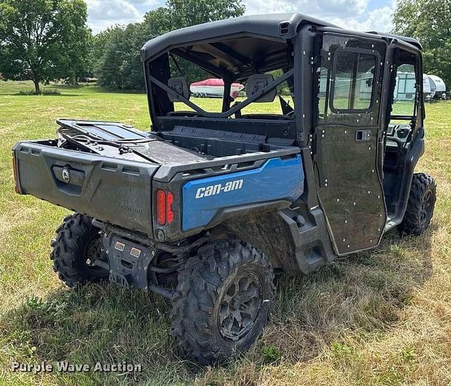 Image of Can-Am Defender Max HD10 equipment image 4