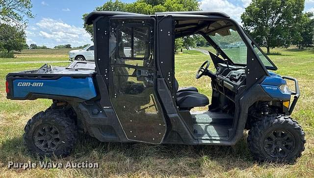 Image of Can-Am Defender Max HD10 equipment image 3