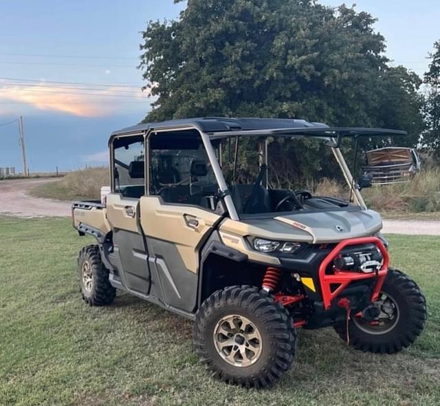 Image of Can-Am  Defender MAX X equipment image 4