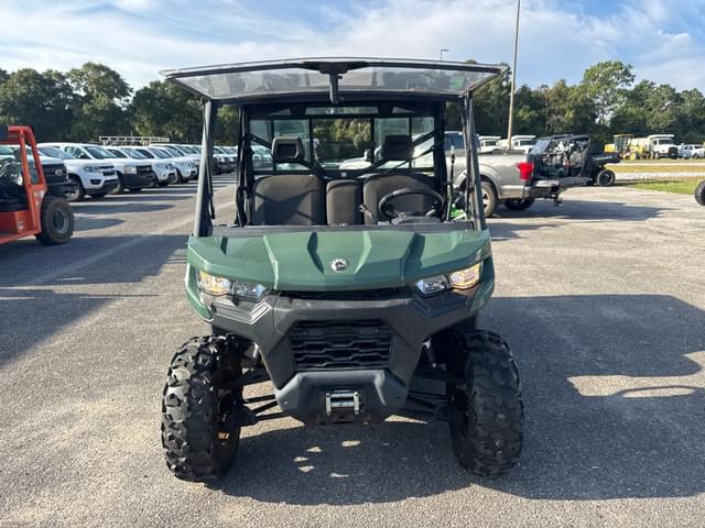 Image of Can-Am Defender equipment image 1
